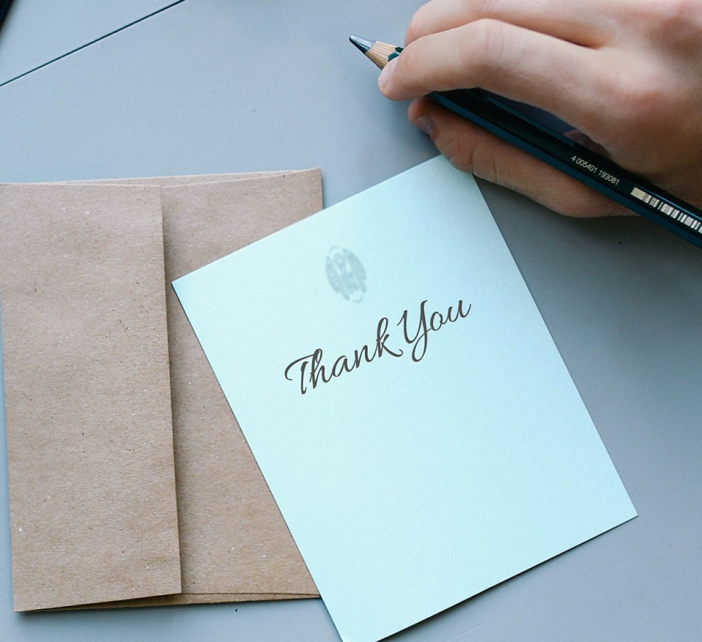 Spend 2 minutes and write a thank you card to improve your leadership